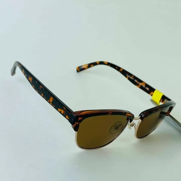 SG00273 Foster Grant Polarized Maxblock , Womens Sunglasses Gold & Brown - Picture 4 of 6